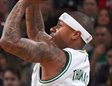 Isaiah Thomas lideró el triunfo de los Celtics sobre los Cavs