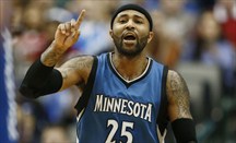 Mo Williams y Troy Daniels marchan a Hornets y Gary Neal, a Timberwolves