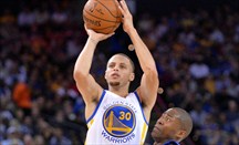 Stephen Curry anotó 28 puntos en la victoria ante los Clippers