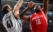 Tarik Black ya no es jugador de Houston Rockets