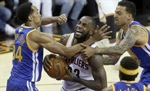 Warriors y LeBron James reinan entre los GMs de la NBA
