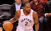 Kawhi Leonard prolonga la maldición de los Sixers en Toronto