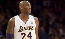 Triple-doble de Kobe Bryant en el triunfo de Lakers en la prórroga ante Toronto