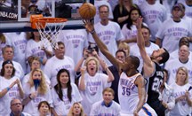 Durant y Westbrook funden a los Spurs con 65 puntos