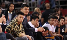 Yao Ming hizo historia en su regreso a Houston con Shanghai Sharks