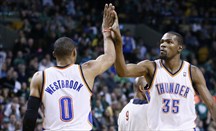 Kevin Durant y Russell Westbrook lideraron la sexta victoria consecutiva de los Thunder