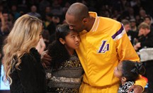 Kobe Bryant, con su esposa y sus dos hijas