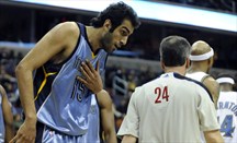 Hamed Haddadi quiere volver a la NBA