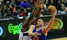 El ex de los Knicks Cole Aldrich está a un paso de los Clippers