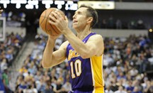 Steve Nash intentará aportar a Lakers su experiencia y calidad