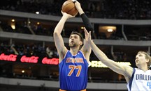 Andrea Bargnani sigue en NY cambiando los Knicks por los Nets