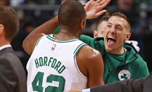 Celtics remonta 26 puntos y gana a Houston con canasta final de Horford