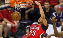 Espectacular duelo ofensivo entre Anthony Davis y Russell Westbrook