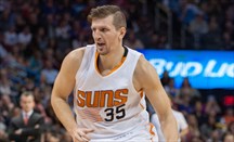 Mirza Teletovic podría dejar de ser jugador de Phoenix Suns