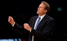 Kurt Rambis será el principal asistente de Fisher en los Knicks