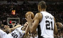 Tercera paliza de Spurs sobre Thunder en San Antonio con 22 puntos de Duncan