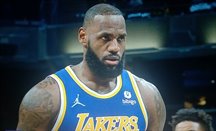 LeBron James logró 39 puntos en el triunfo de Lakers