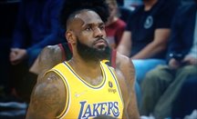 Lakers gana con un monumental partido de LeBron en Cleveland