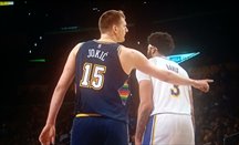 Los Nuggets de Nikola Jokic hunden aún más a los Lakers