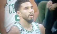 Boston Celtics exhibe su rodillo ofensivo ante unos Hornets en cuadro