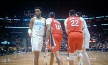 Un momento del partido Pelicans-Lakers