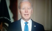 Joe Biden felicita a LeBron vía vídeo