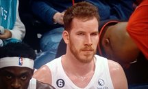 Toronto Raptors asegura la continuidad de Jakob Poeltl