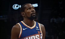 Vuelve Booker, brilla Durant y el big three de Phoenix doblega a Cleveland