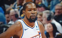 Phoenix vuelve a ganar en Denver bajo el liderazgo de Durant