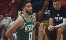Celtics recupera la delantera tras ganar en Cleveland con 61 puntos de los Jays