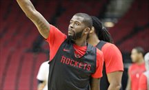 James Ennis abandona los Rockets