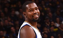 Kevin Durant se exhibe con 40 puntos en su duelo con Westbrook