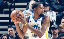 Kevin Durant anota 50 puntos en la clasificación de Warriors