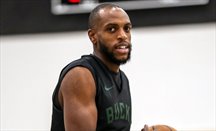Khris Middleton no jugará el séptimo partido de la serie Celtics-Bucks