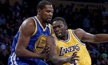 Luol Deng trabaja en su salida de los Lakers