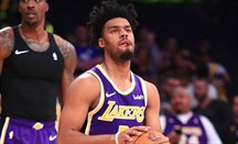 Cook seguirá jugando en Lakers