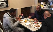 Rajon Rondo y Kobe Bryant desayunan juntos en Boston y se desatan los rumores