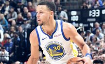 Curry negocia una prolongación de contrato con Warriors