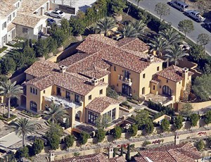 Vista aérea de la lujosa mansión que hasta ahora era propiedad de Kobe Bryant