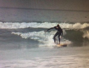 Tiago Splitter surfeando hace años