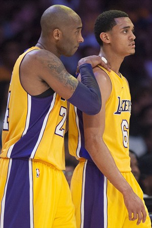 Bryant (20 puntos) y Clarkson (22) fueron los máximos anotadores de Lakers