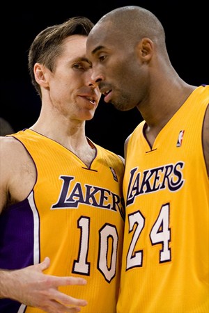 Steve Nash y Kobe Bryant apenas han podido jugar juntos