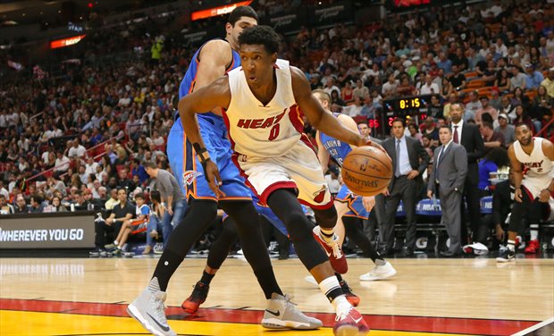 Josh Richardson seguirá jugando en Miami Heat