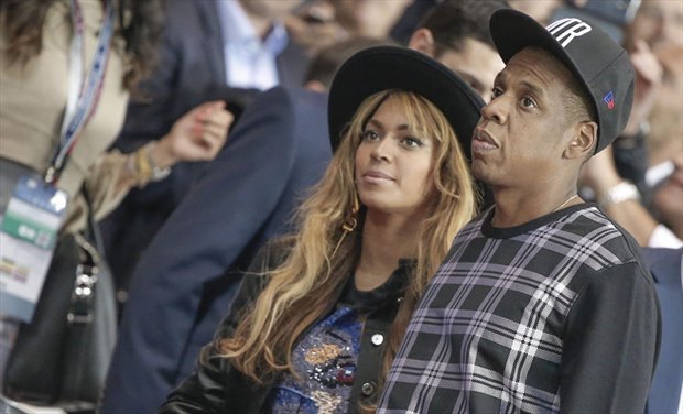 Beyoncé asiste a un partido con Jay Z
