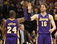 Kobe Bryant y Pau Gasol anotaron 21 puntos cada uno para liderar a Lakers