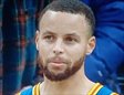 Curry metió 30 puntos en el triunfo de Warriors