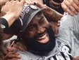 Sonrisa abierta de Jaylen Brown tras ser elegido MVP de las Finales del Este