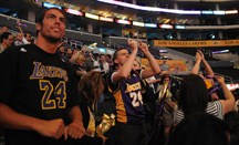 La afición de Lakers vibró con su equipo