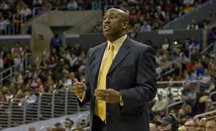 Brown se perfila como entrenador de Warriors durante todos los playoffs