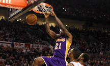 Ed Davis quiere seguir en Los Angeles Lakers